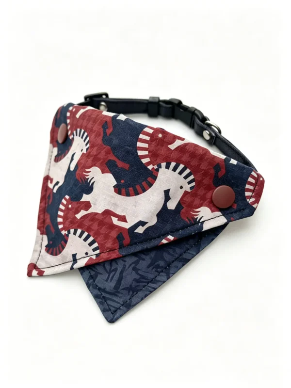 Pet scarves, cat and dog scarves, cat and dog drool bibs, pet bandanas Retro Horse Print Dog Bandana
