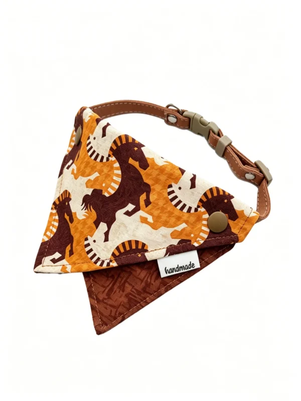 Pet scarves, cat and dog scarves, cat and dog drool bibs, pet bandanas (2) Retro Horse Print Dog Bandana